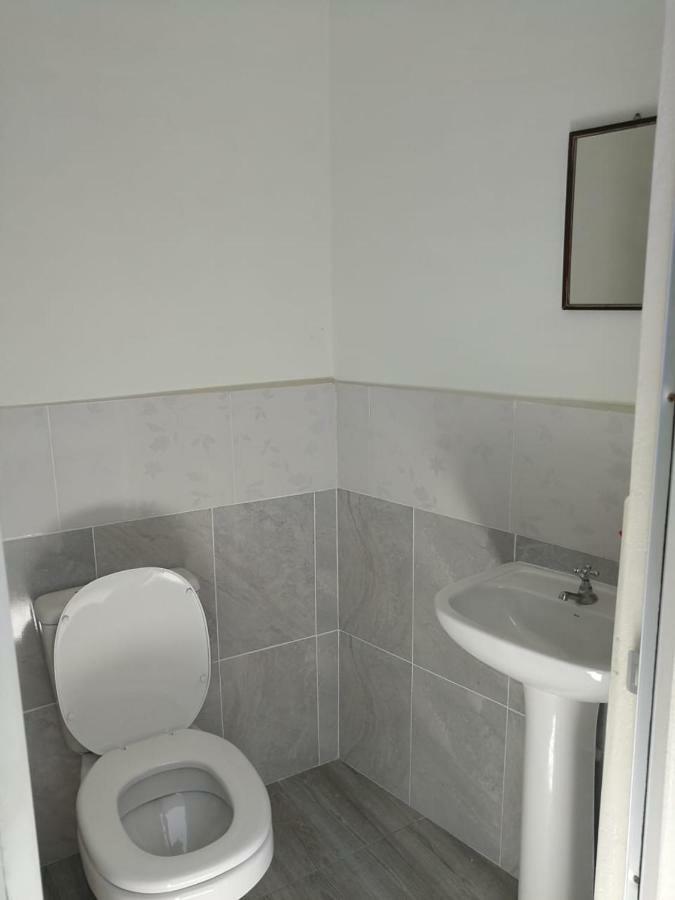 סוקרה Charlies Place מראה חיצוני תמונה
